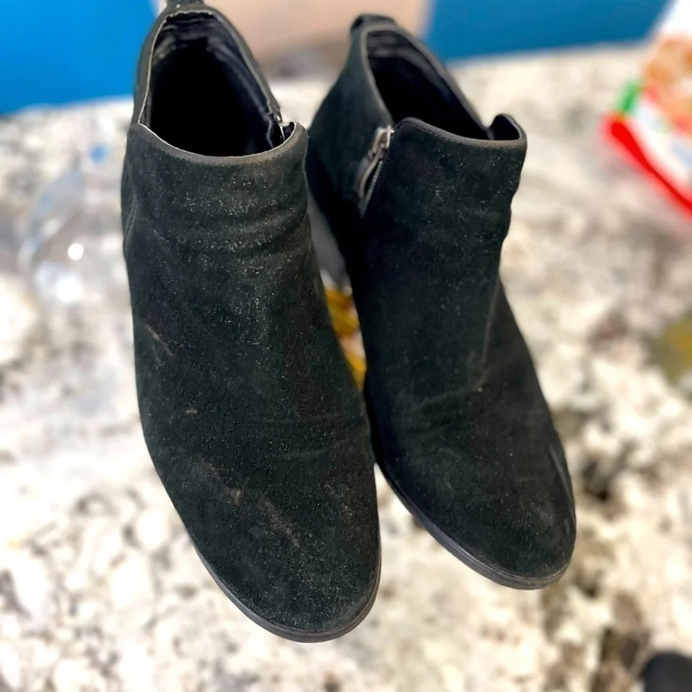 Michael Shannon Booties woman’s size 10